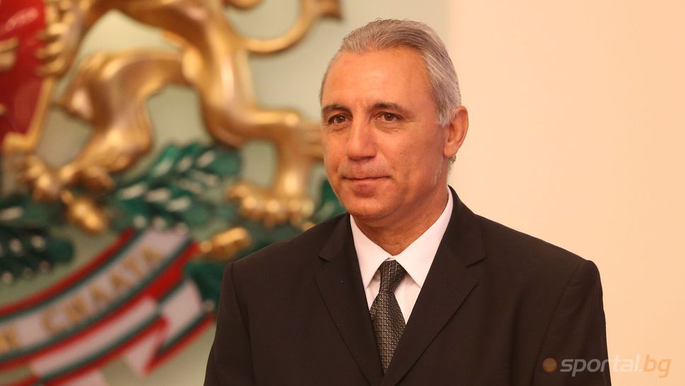 Стоичков даде автограф на Доналд Тръмп