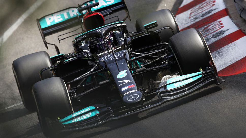 Хамилтън не разбира защо колите във Формула 1 стават все по-тежки
