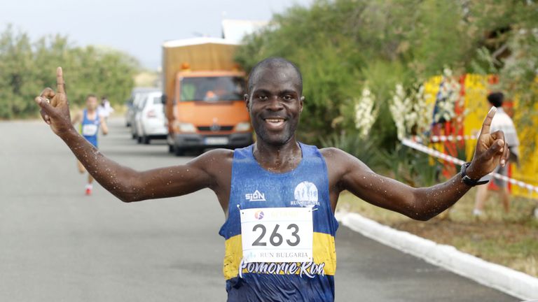 Исмаил Сенанджи спечели 46-тия Международен мемориален маратон Съединение. Той преодоля