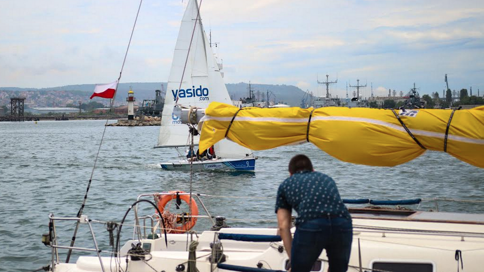 С оспорвани първи гонки стартира Шампионската лига по ветроходство във Варна