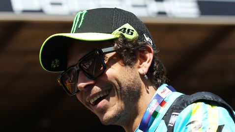 Магнусен разказа как Роси го навил да карат заедно