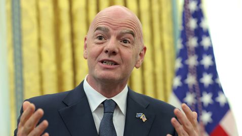 Инфантино гарантира пълни трибуни на откриването на Световното клубно първенство