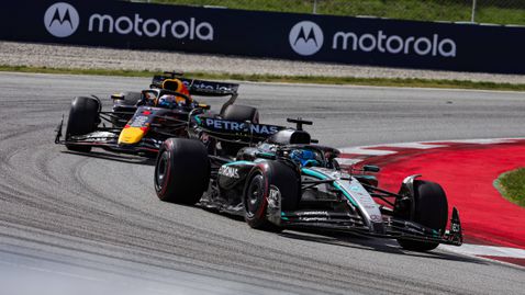  Ръсел: Забраната за присъединяване в едно съревнование ще е заслужена за Верстапен 