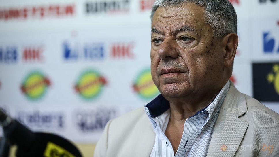 Президентът на Рилски спортист инж Петър Георгиев коментира различни теми