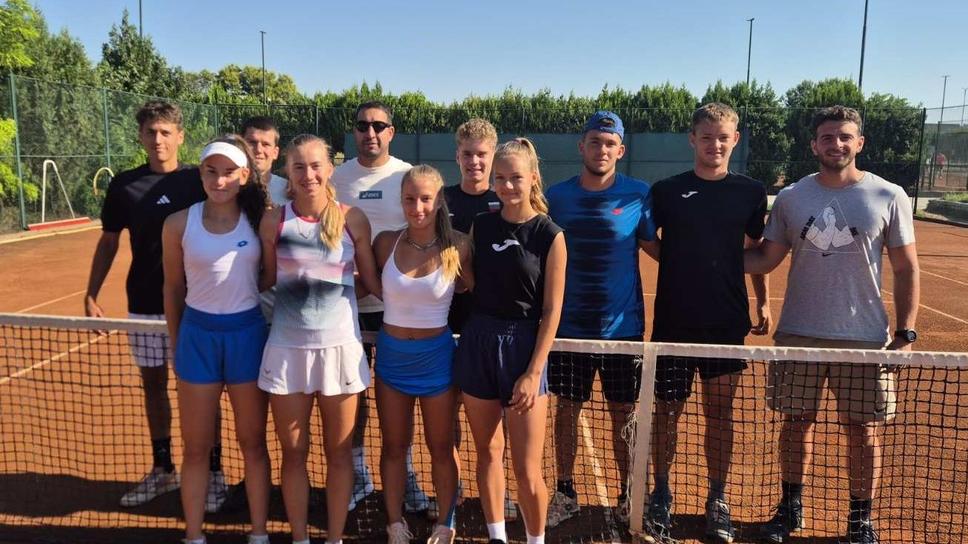 В Пазарджик се провежда лагер на ITF с участието на десет български национали