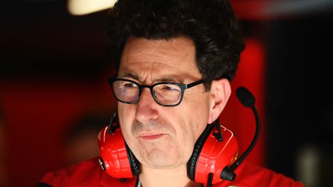  Бивш водач: Ферари трябваше от дълго време да уволни Биното 