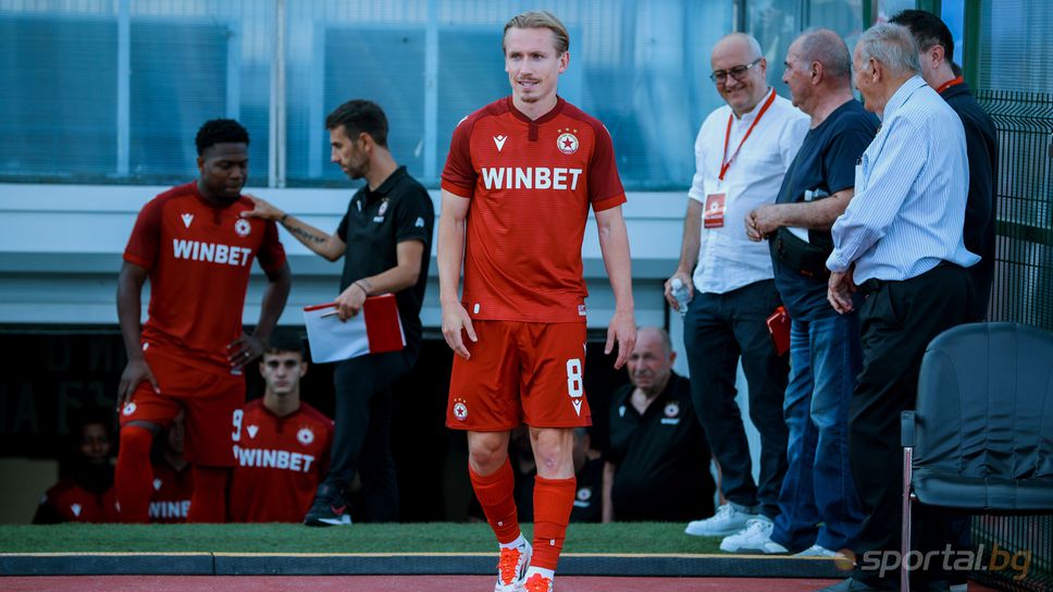 Слушай на живо Ботев Пловдив ЦСКАПоследните дни за Дейвид Сегер
