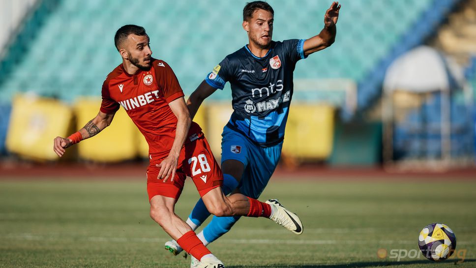 ЦСКА 2:0 Раднички, Илиан Илиев сменен в 5-ата минута