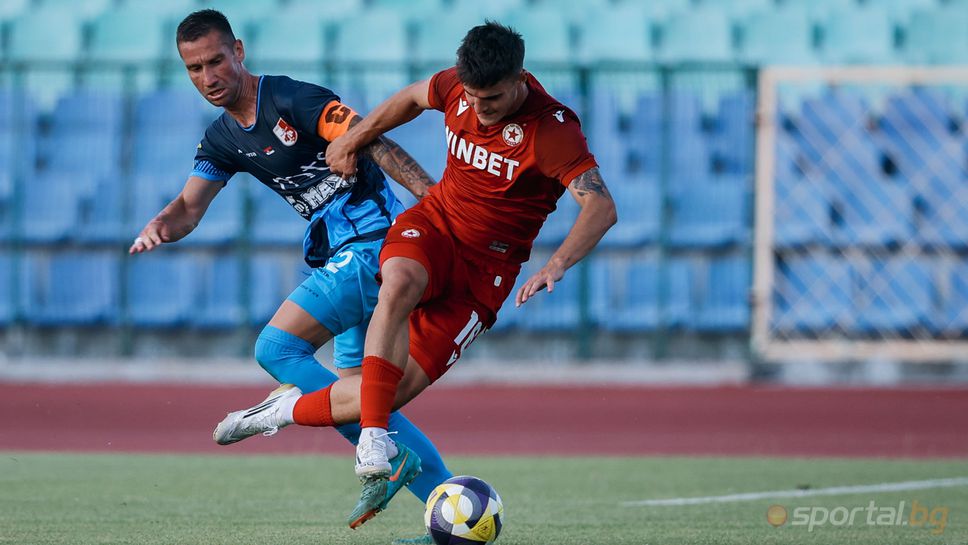 ЦСКА 2:0 Раднички, Илиан Илиев сменен в 5-ата минута