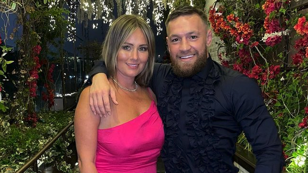 Конър Макгрегър организира страхотно парти за рождения ден на приятелката си