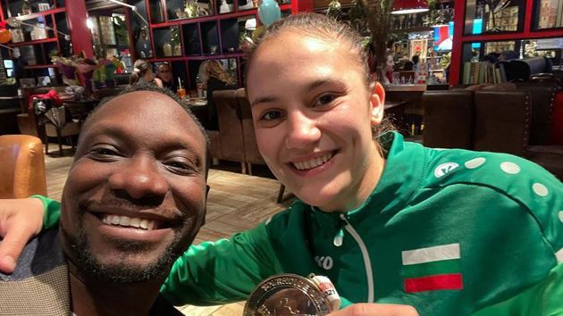 Моузес Налока: Карах Ивет Горанова да се фокусира върху пеенето на националния химн