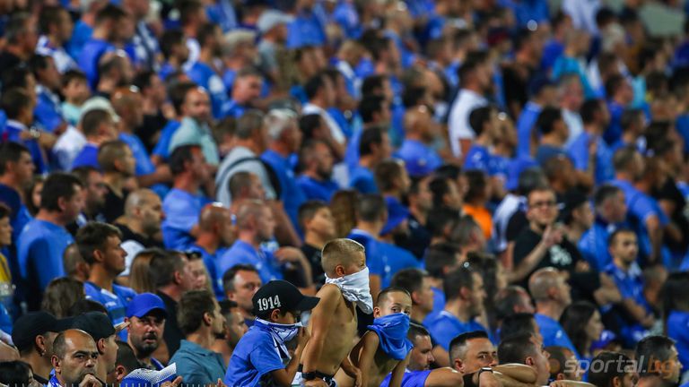 300 фанове на Левски ще могат да подкрепят любимия си