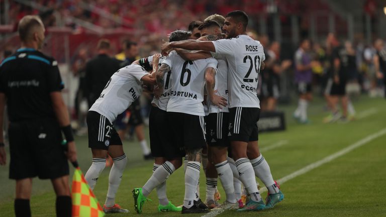 Легия Варшава постигна трета победа от началото на сезона в