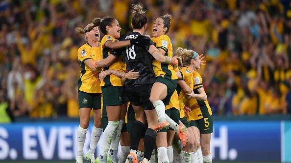 Австралия победи Франция след дузпи и е на полуфинал на световното по футбол за жени