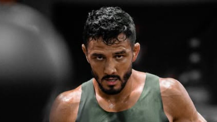 Арън Пико преди дебюта му в UFC: Александър Волкановски има това, което искам