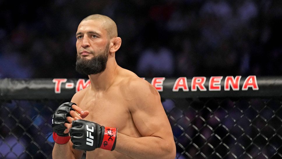 Хамзат Чимаев с предупреждение към Шон Стрикланд преди UFC 328