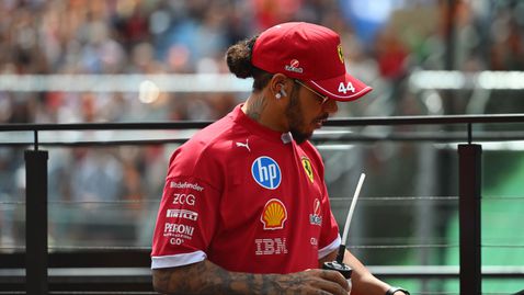  Бъдещето на Хамилтън във Ферари зависи напълно от британеца 