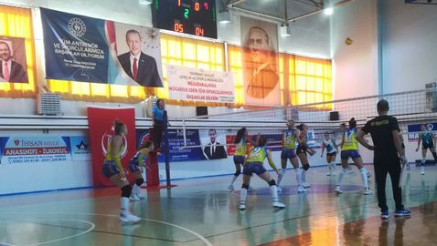 Марица загуби първия си мач в Турция 🏐