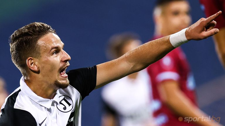 В момента защитникът на Локомотив Пловдив Мартин Паскалев е един