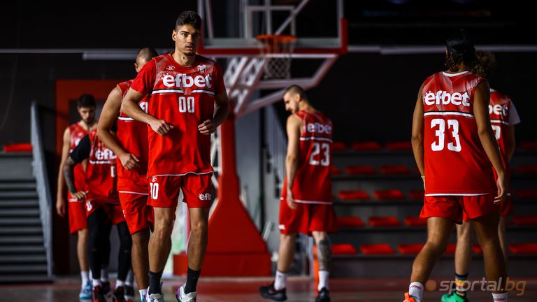 Отборите на ЦСКА и Спартак Плевен закриват първия кръг на