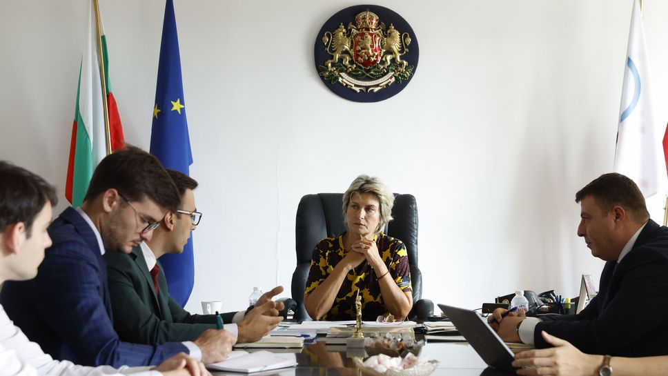 Министърът на младежта и спорта Весела Лечева се срещна с ръководството на Националния младежки форум