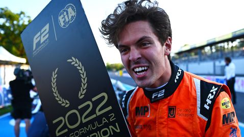  Астън Мартин ще употребява Другович на тестванията 