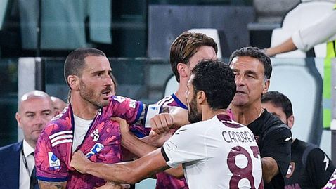  Бонучи: Голът трябваше да бъде зачетен, а и съвсем ми смъкнаха фланелката 