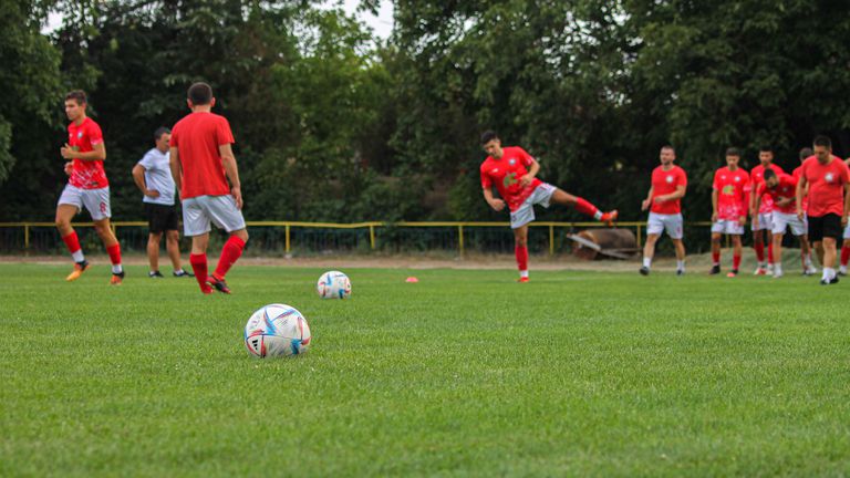 Трескава офанзива в Спортист Генерал Тошево по комплектоването на състава