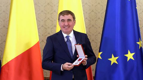  Румънската легенда Джика Хаджи също ще демонстрира класа в мача на легендите 