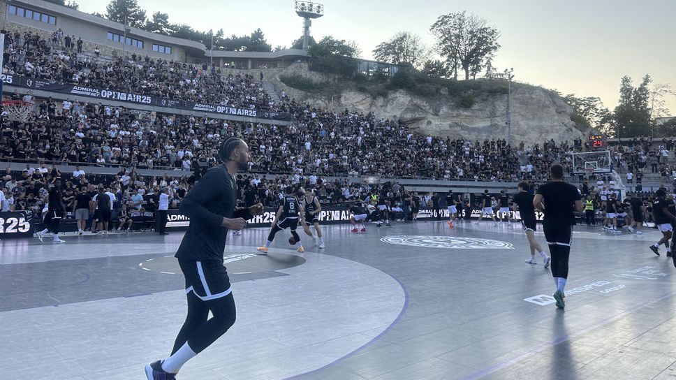 Отборите на Партизан и ПАОК вече са на паркета за