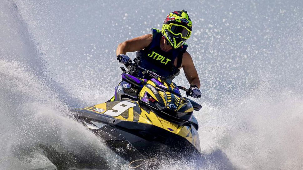 Титла за Йордан Николов от Балканския кръг по джет ски в Царево