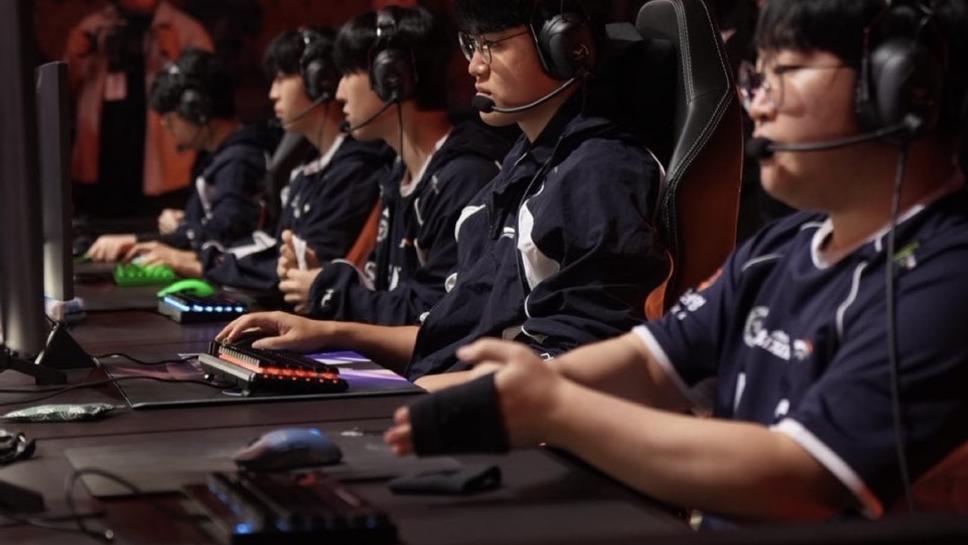 Hanwha Life Esports се класира за финала на LCK