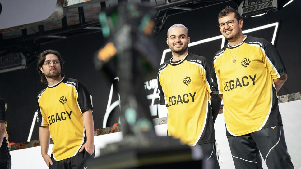 G2 и Legacy ще спорят за трофея на FISSURE Playground 3