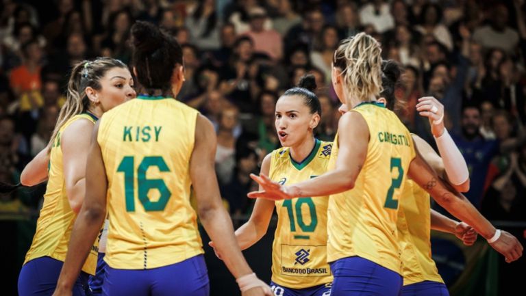 Женският национален отбор на Бразилия по волейбол се класира на