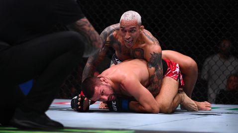 Оливейра подлуди Рио с убедителна победа в UFC