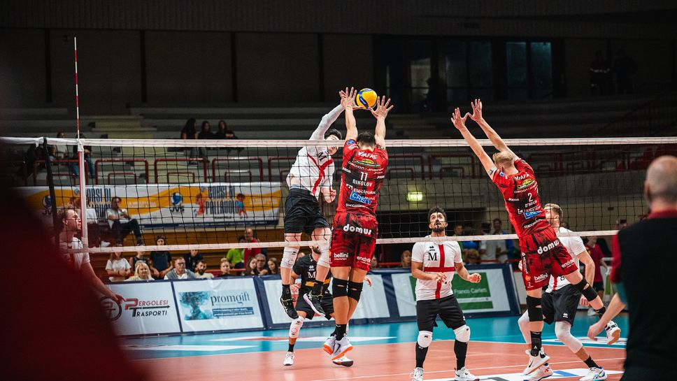 Алекс Николов отново в игра за Лубе