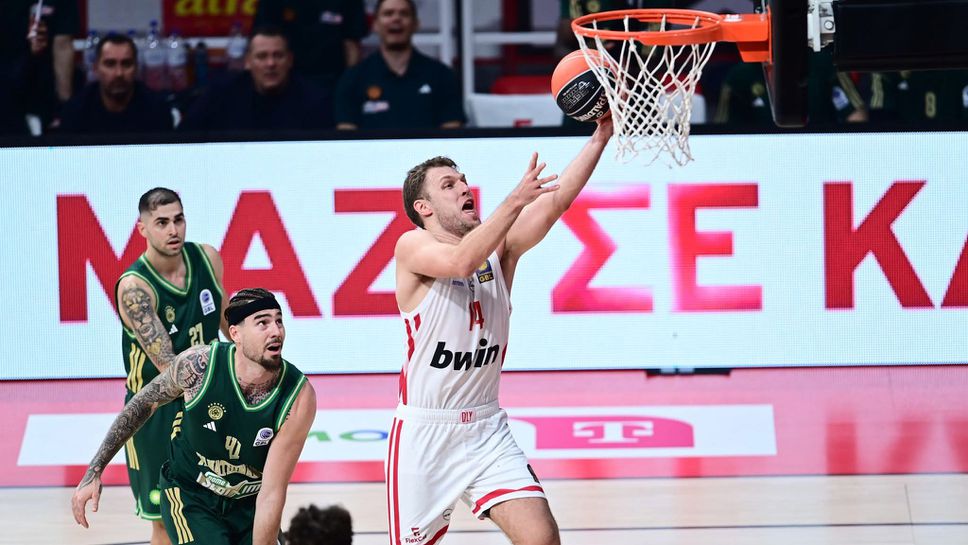 Страхотен Везенков изведе Олимпиакос до победата в голямото гръцко дерби