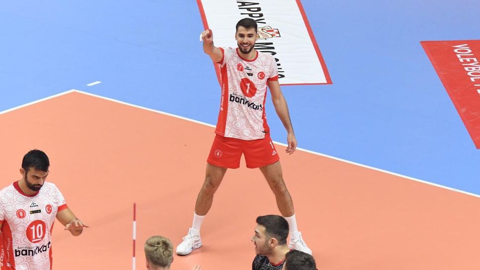 Силен Мартин Атанасов с 20 точки, Зираатбанк с лесна победа в Турция