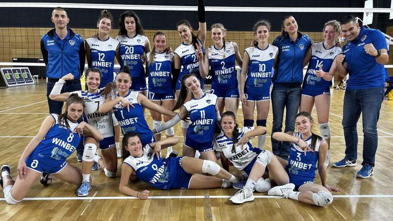 Женският волейболен отбор на Левски записа 3 а победа в