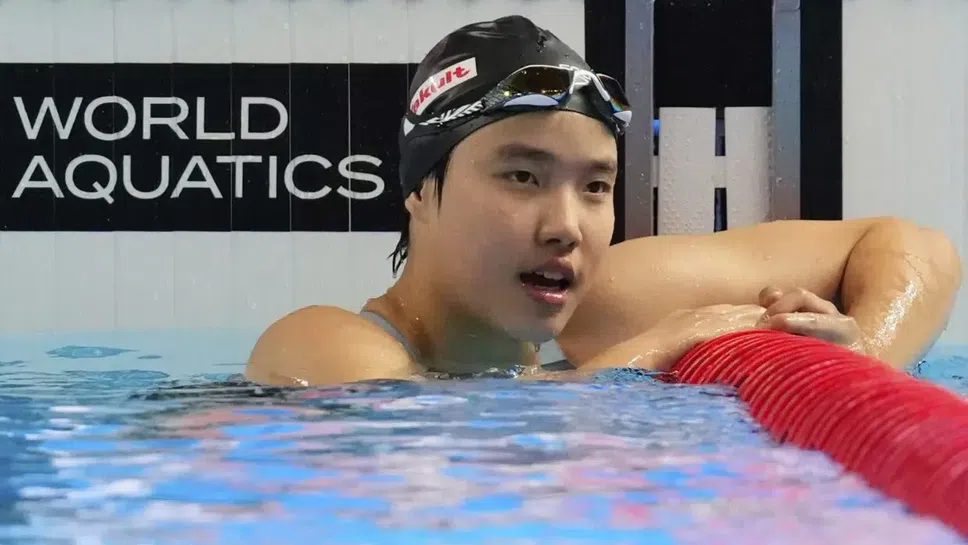 По малко от месец след 13 ия си рожден ден китайската сензация