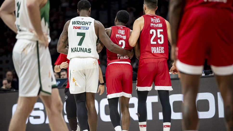 Контузия вади съотборник на Везенков до края на сезона