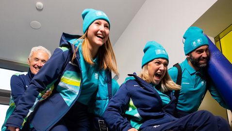 Разкриха как ще бъдат облечени факлоносците на Зимните олимпийски игри в Милано и Кортина д'Ампецо