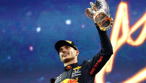 Макс Верстапен е новият световен шампион във Формула 1 след пълна драма в Абу Даби