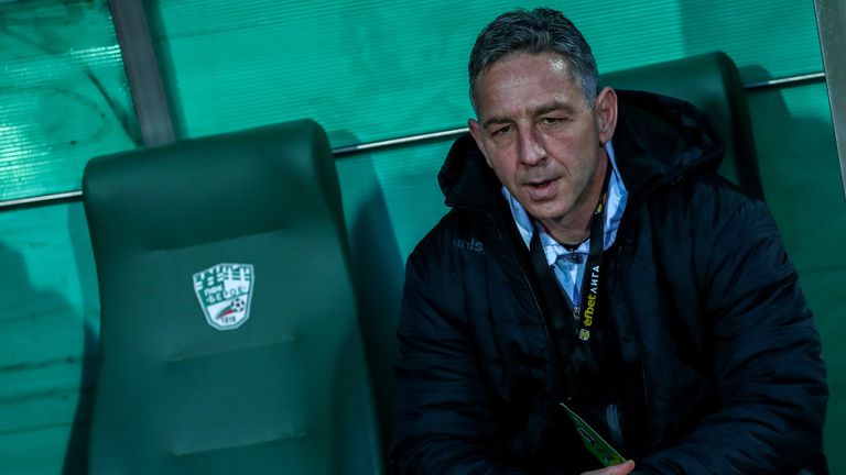 Настоящият треньор на Берое Петър Колев отказва да напусне клуба