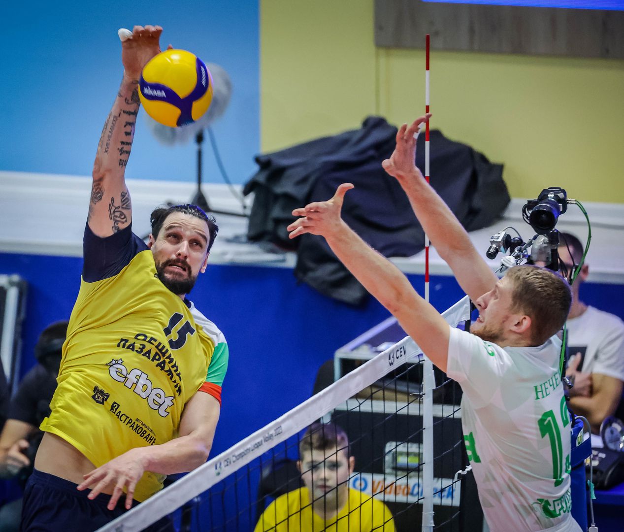 Хебър с нова победа в Efbet Супер Волей след обрат срещу Берое 🏐