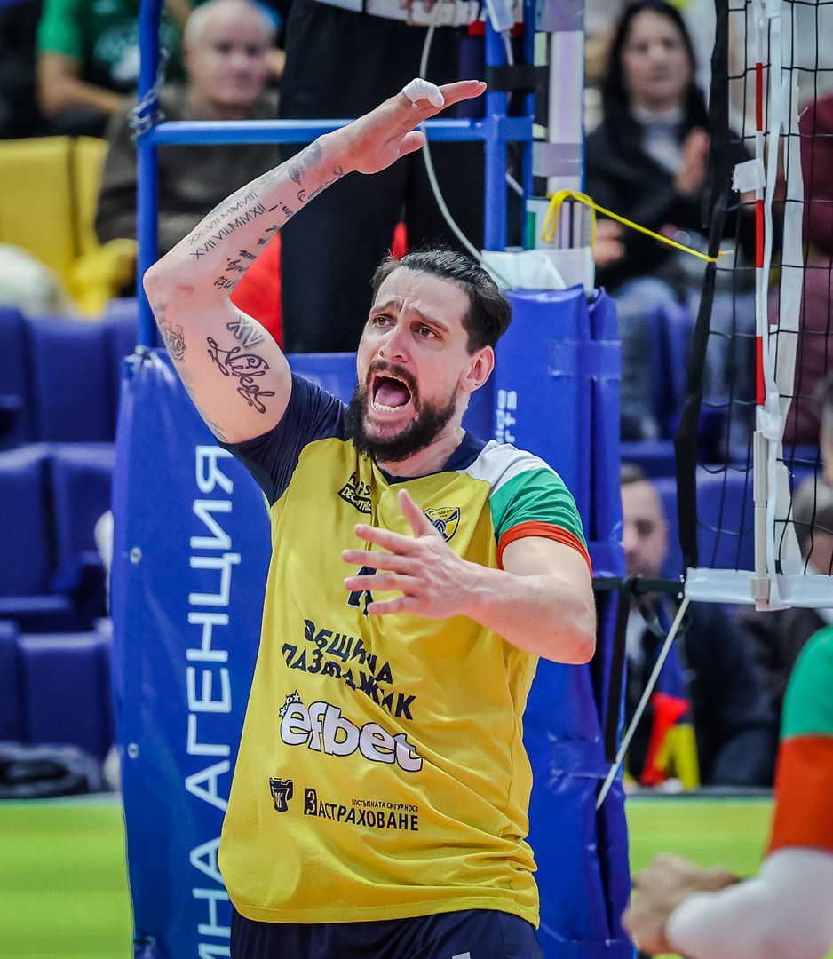 Хебър с нова победа в Efbet Супер Волей след обрат срещу Берое 🏐
