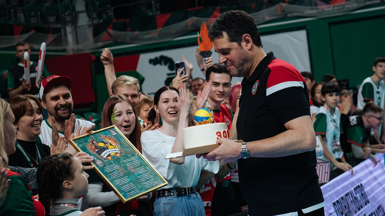 Селекционерът на българските волейболни национали Пламен Константинов отбеляза с драматичен