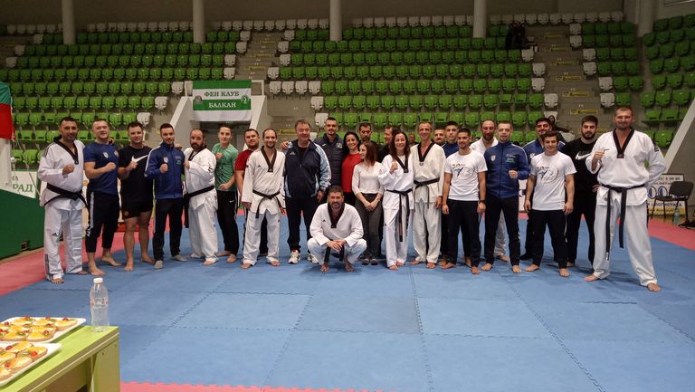 Спортен клуб Сунг Ри Ботевград отпразнува 30 годишнината от създаването си в зала