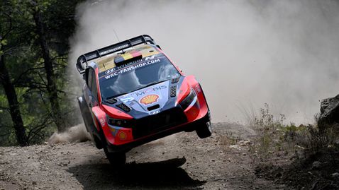 Тиери Нювил ще кара с №1 в WRC