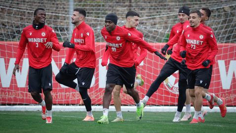 Двама от ЦСКА тренират на индивидуален режим преди мача с Локомотив (Сф)